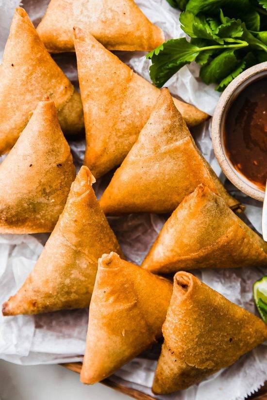 Handmade Samosas (2 pcs)
