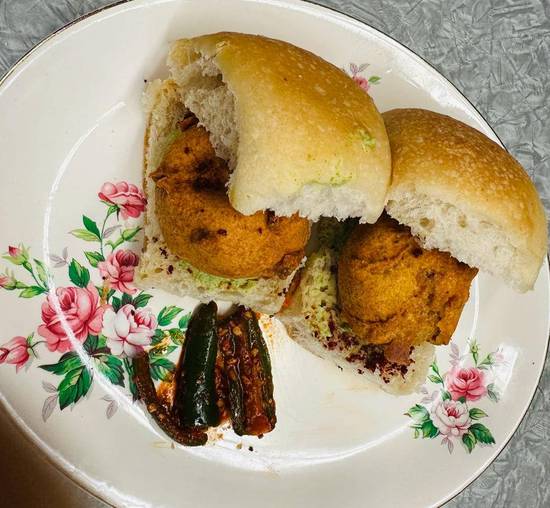Mumbai Vada Pav (2/order)