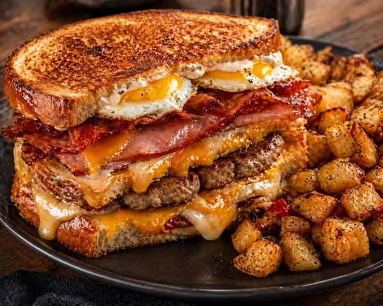🔥🧀 Triple Grill Cheese Ultime – Le monstre déjeuner!