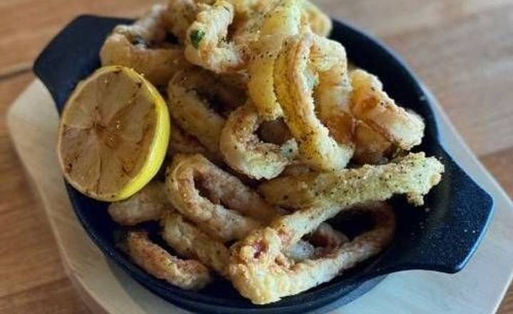 Lemon Pepper Calamari