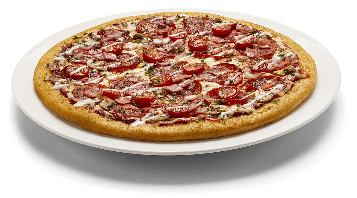 Toute garnie à l’italienne / The Italian Deli Pizza