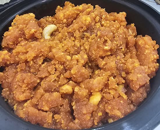 Special Moong Dal Halwa (1 lb)