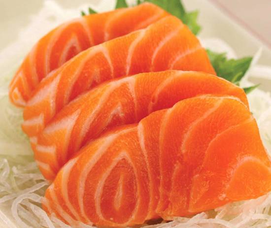 201 Salmon Sashimi (3 pcs)
