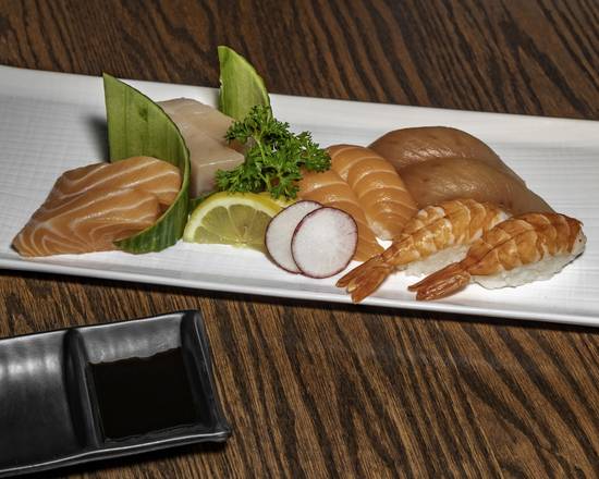 Sushi/Sashimi Combo (2 pcs)