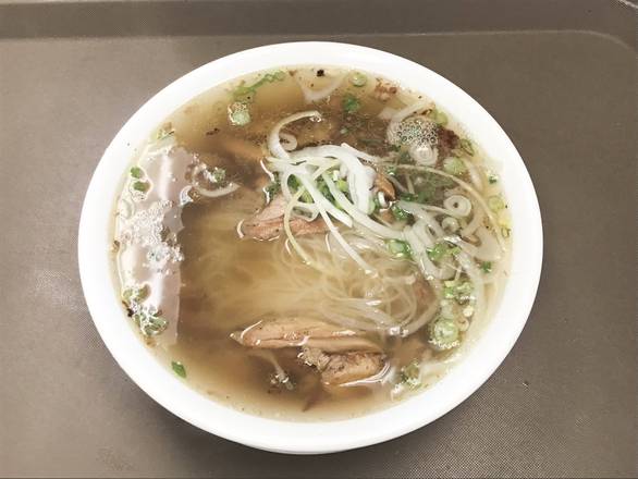 P18. Grilled Lemongrass Chicken Noodle Soup 🍜🐓🔥/ Phở Gà Nướng (ONE SIZE) 🍜🐓🔥