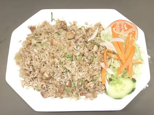 C16. Chicken Fried Rice 🍚🐓🔥/ Cơm Chiên Gà 🍚🐓🔥