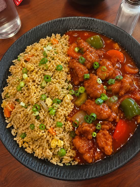 Chilli Chicken Gravy with Veg Fried Rice