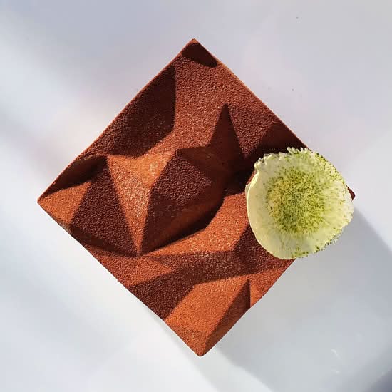 Gâteau Chocolat-Matcha-Argousier / Chocolate-Matcha-Sea Buckthorn Cake