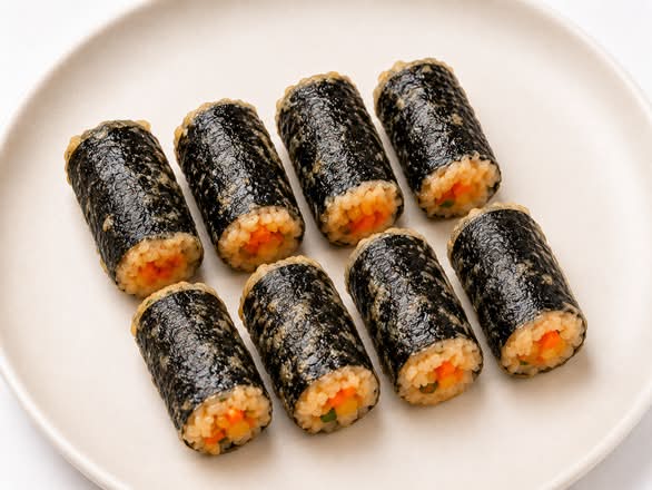 Fried one bite size Seaweed Rolls ( 8pcs)