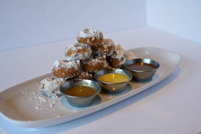 ROMER'S ALMOST WORLD FAMOUS DRUNKEN DOUGHNUTS