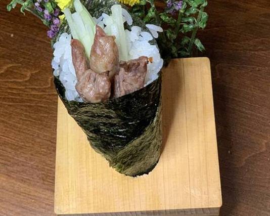 190 Beef Teriyaki Hand Roll