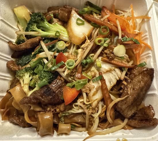 Nouilles Larges de Riz Sautées (Vietnamien) / Stir Fried Wide Rice Noodles (Vietnamese)