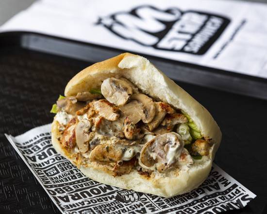Sandwich d'escalope du chef / Chef's Schnitzel Sandwich