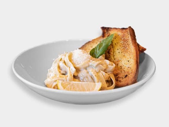 Fettuccine Alfredo
