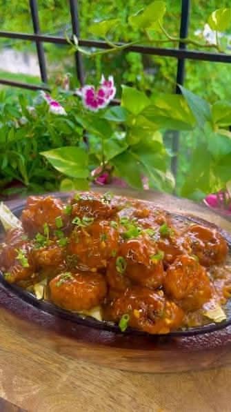 Veg Manchurian Ball Sizzlers
