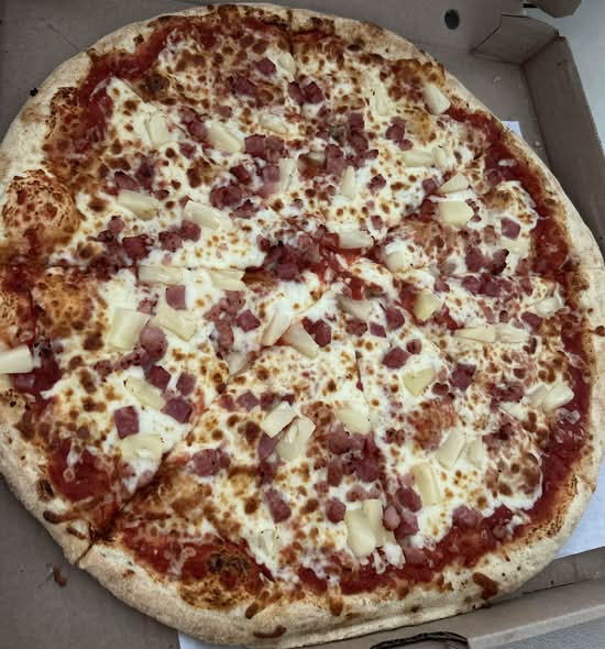 Real Hawaiian Pizza
