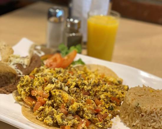 Huevos con Chorizo
