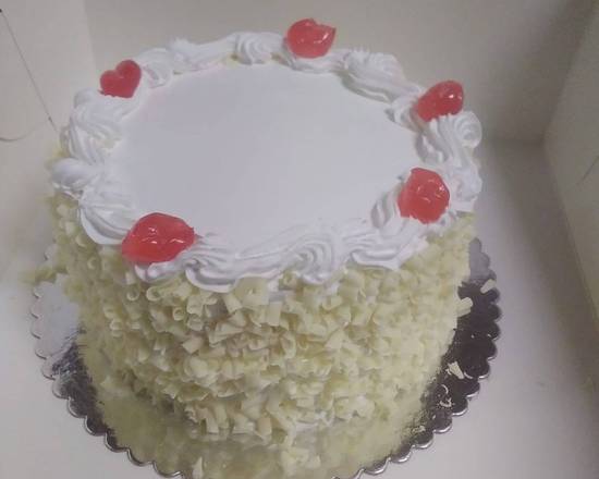6" White forest Cake (Eggless)
