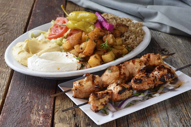 Assiette brochette de poulet / Chicken Skewer Plate