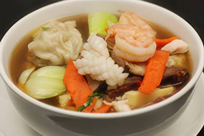 12. Deluxe Wonton Soup with Seafood and Meat