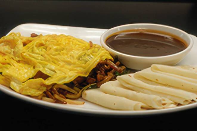 2. Moo Shu with 6 Crepes
