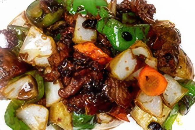67. Beef with Green Pepper and Onion in Black Bean Sauce