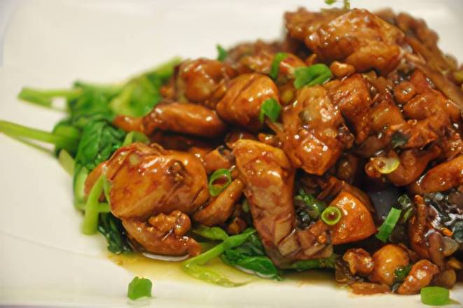 37. Diced Chicken in Chili, Sour and Garlic Sauce with Spinach