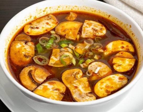 Lemongrass Chicken & Mushroom Soup