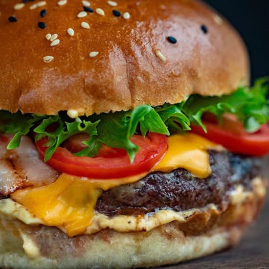 Cheeseburger classique / Classic Cheeseburger