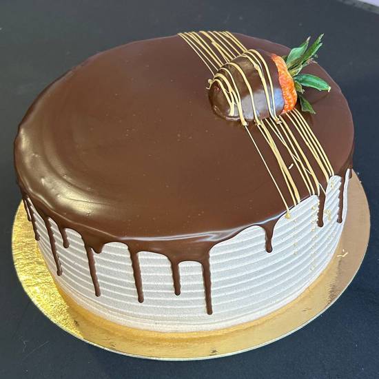 Chocolate & Walnut Cake 8"