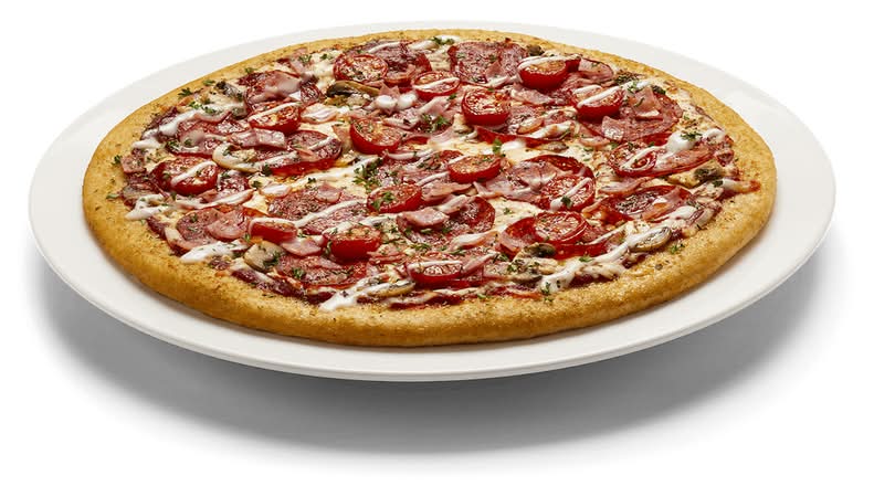 Toute garnie à l’italienne / The Italian Deli Pizza