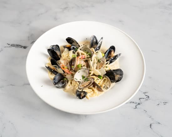 Pâtes Aux Fruits De Mer (Seafood Pasta)