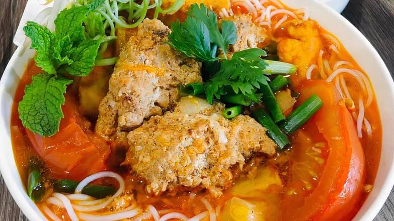 ‘Real’ Crab Tomato Noodle Soup (Bun Rieu Cua)