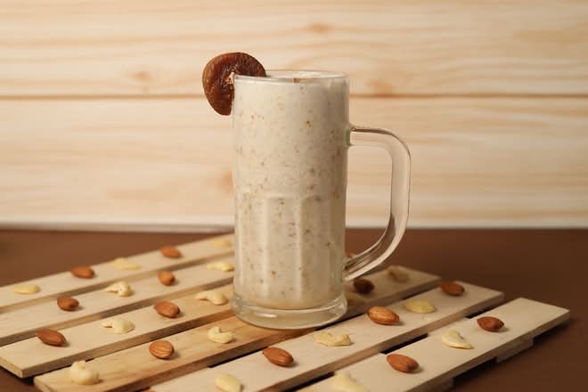Dry Fruit Special Shake