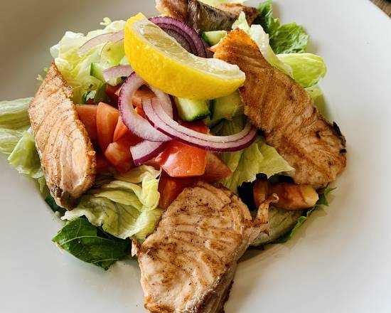 Grilled Salmon Salad