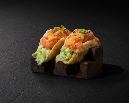 25 spicy salmon taco x 2 pcs