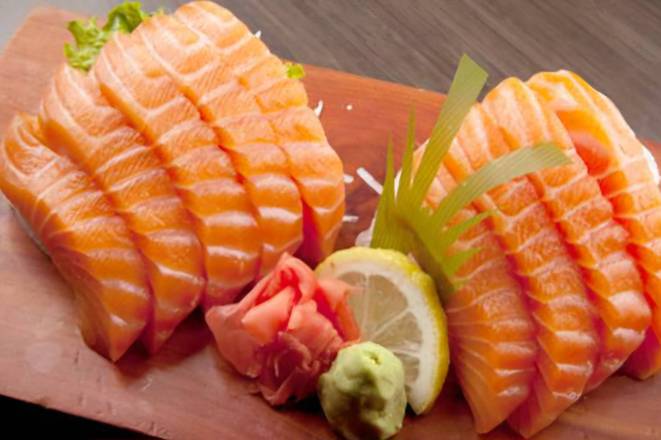Salmon Sashimi 8pcs