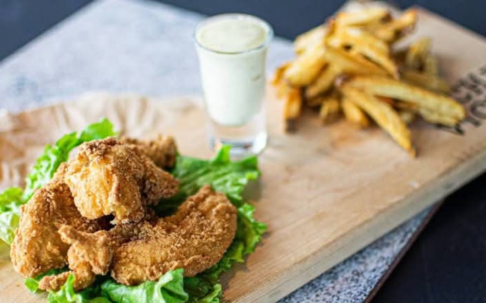 FILETS DE POULET ENFANTS  I  BREADED CHICKEN FILETS