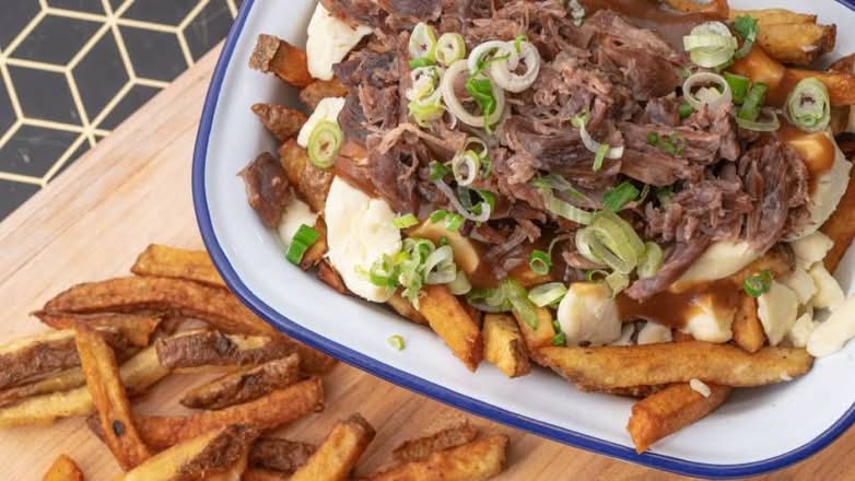 POUTINE AU CANARD CONFIT