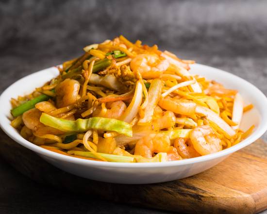 Shrimp Hakka Chow Mein