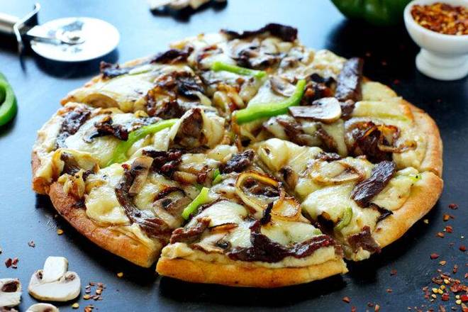 SteakHouse Supreme Pizza