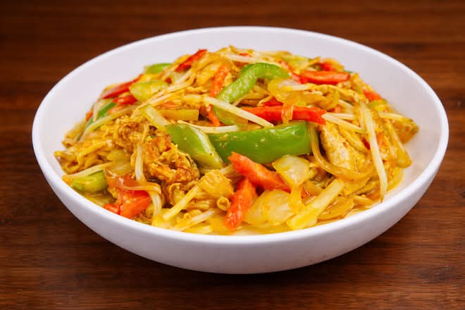 N8. Curry Rice Noodles