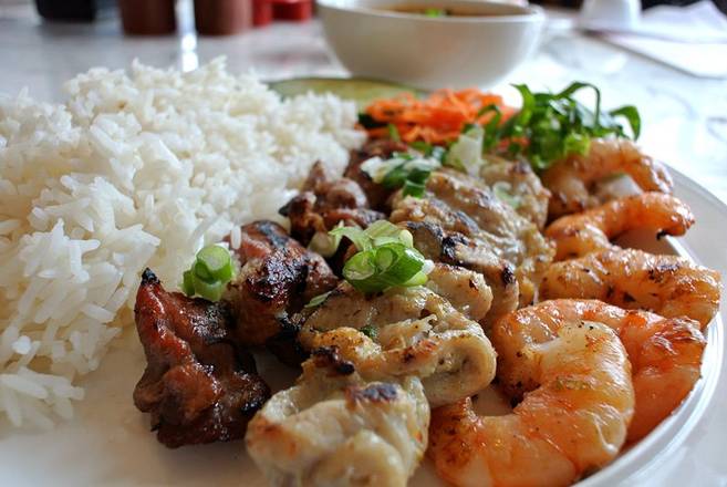 223 - Special Meal Set (BBQ chicken, beef AND shrimp with side of hot and sour chicken soup)