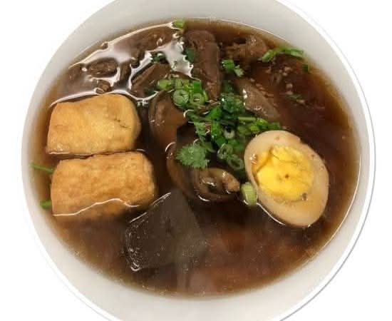 5-Soupe de nouilles et abats de porc / Pork Giblet Noddle Soup 豬汁棵/ Bánh canh ruột heo