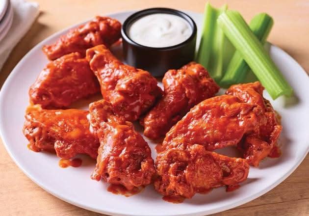 Wings (1 LB)