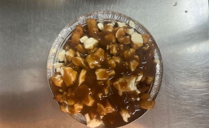 GRANDE POUTINE CLASSIQUE