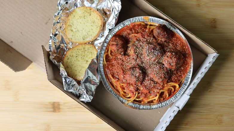 Spaghetti & Meatballs