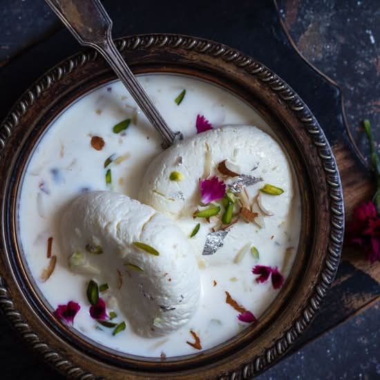 Elaichi Rasmalai (2pcs)