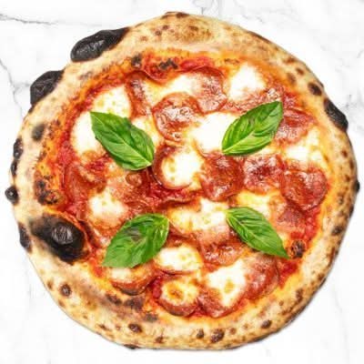Pepperoni Hot Honey & Basil Pizza – Sweet Spicy Neapolitan - RG