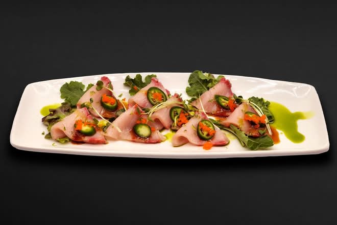 Yellow-Tail Carpaccio / 방어 카르파치오